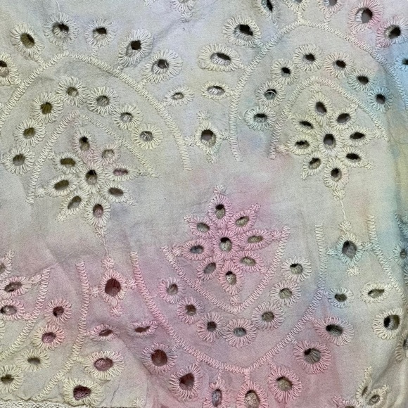 Chrysanthemum size medium pastel tie dye shirt, long lace like sleeves NEW - Picture 9 of 13